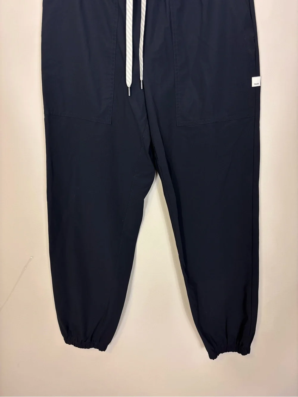 Vuori Men’s Black Jogger Track Pants Small